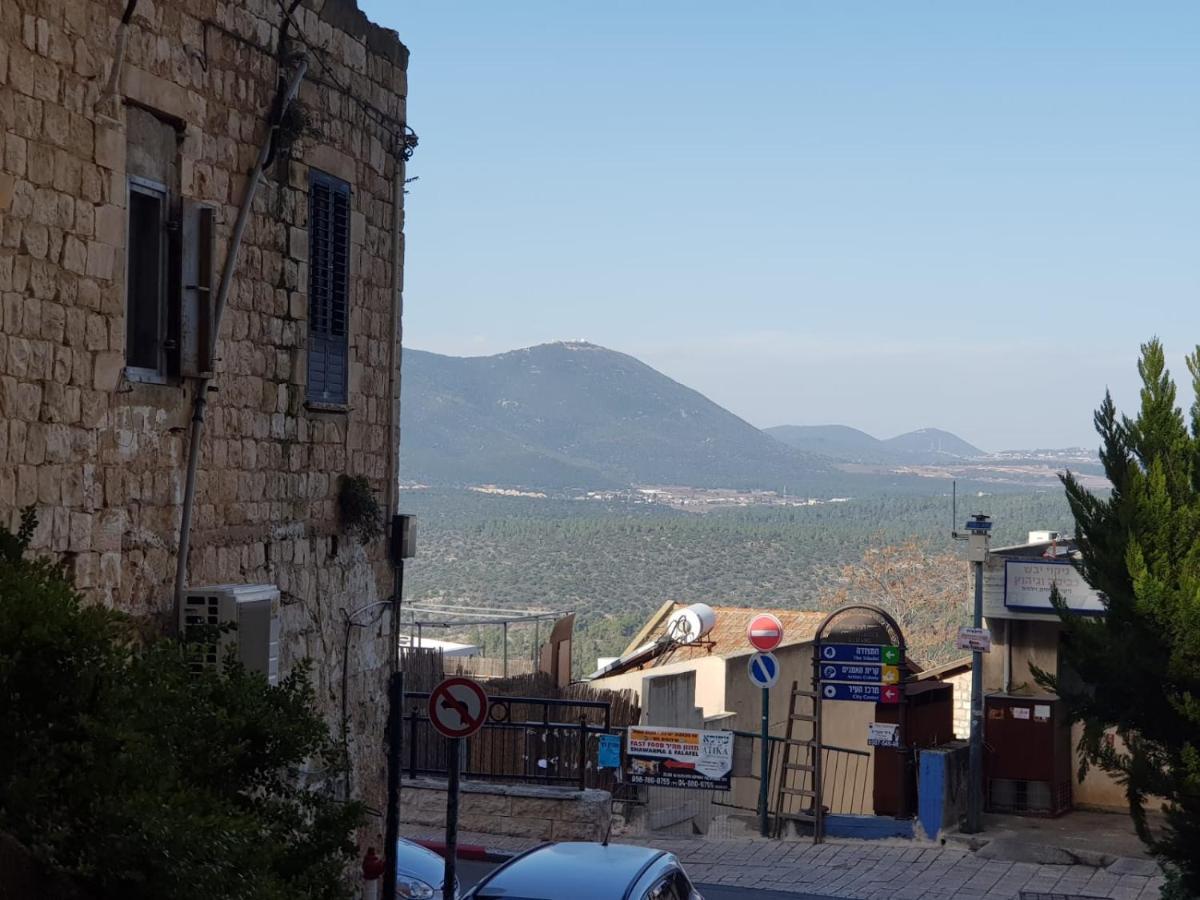 דירת נופש בוטיק - נוף לרבי שמעון Apartment Safed Exterior photo